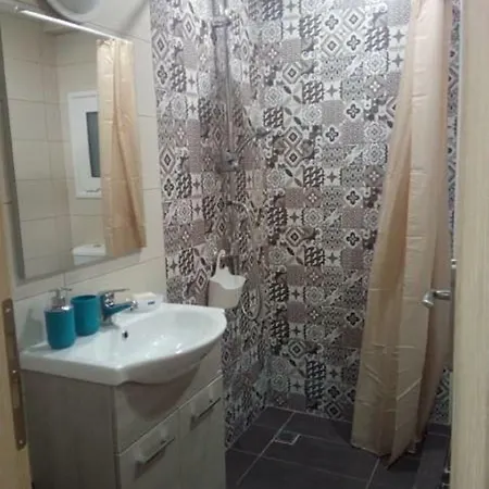 Comfortable Inexpensive Apartmets Near Metro *